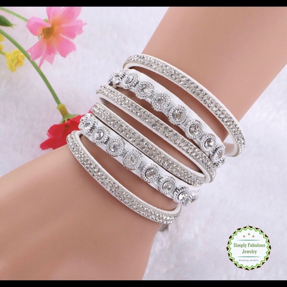 Simply Fabulous Jewelry Jewelry - SLAYING THE SPARKLE - WHITE Simply Fabulous Jewelry Jewelry - SLAYING THE SPARKLE - WHITE